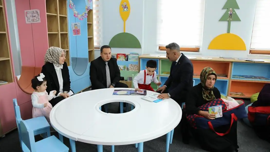 Muradiye'de ilk kimliğim, ilk kitabım projesi