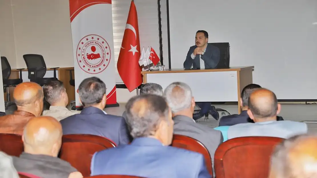 Muradiye'de muhtarlar toplantısı yapıldı