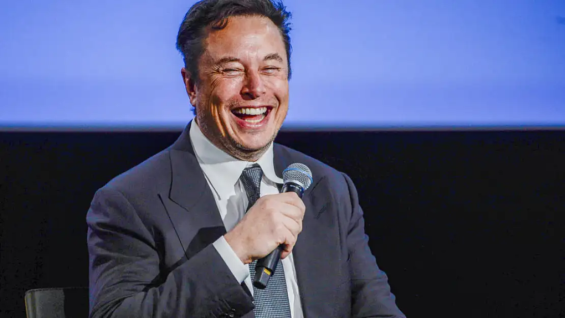 Musk'tan Twitter'a geçici sınırlama