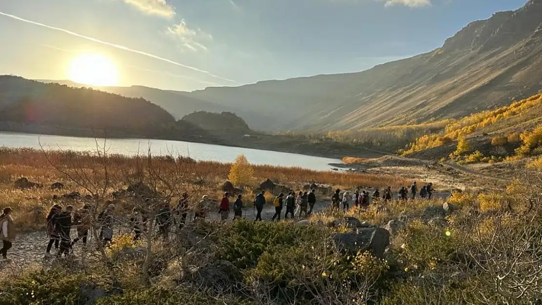 Nemrut Krater Gölü'nde unutulmaz bir gün