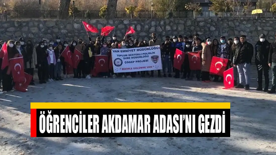 Öğrenciler Akdamar Adası'nı gezdi