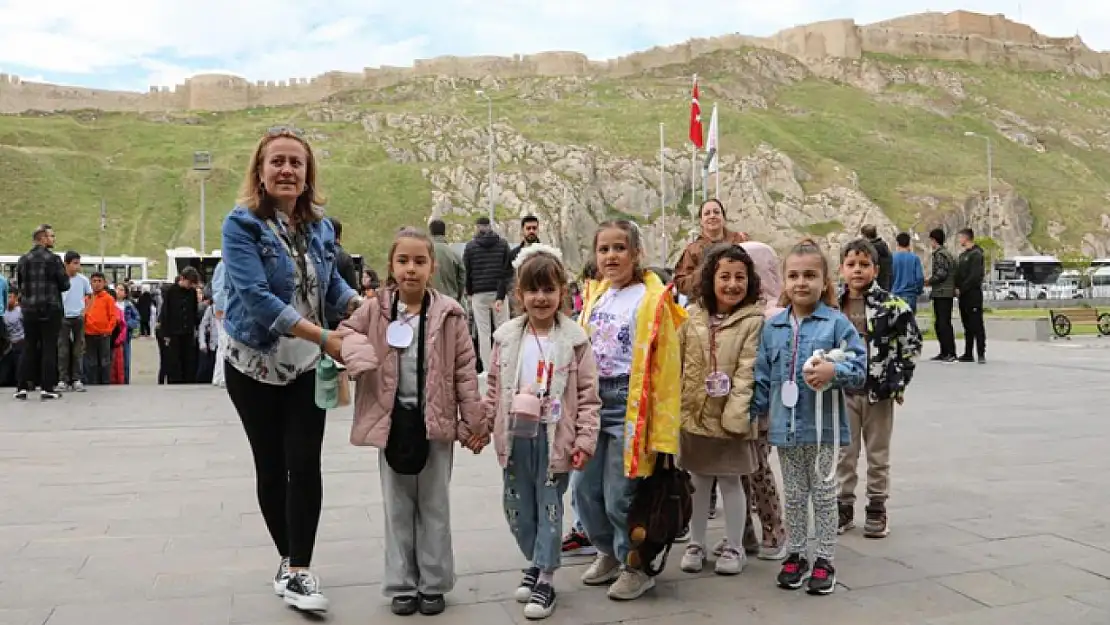Öğrenciler müzeyi gezdi
