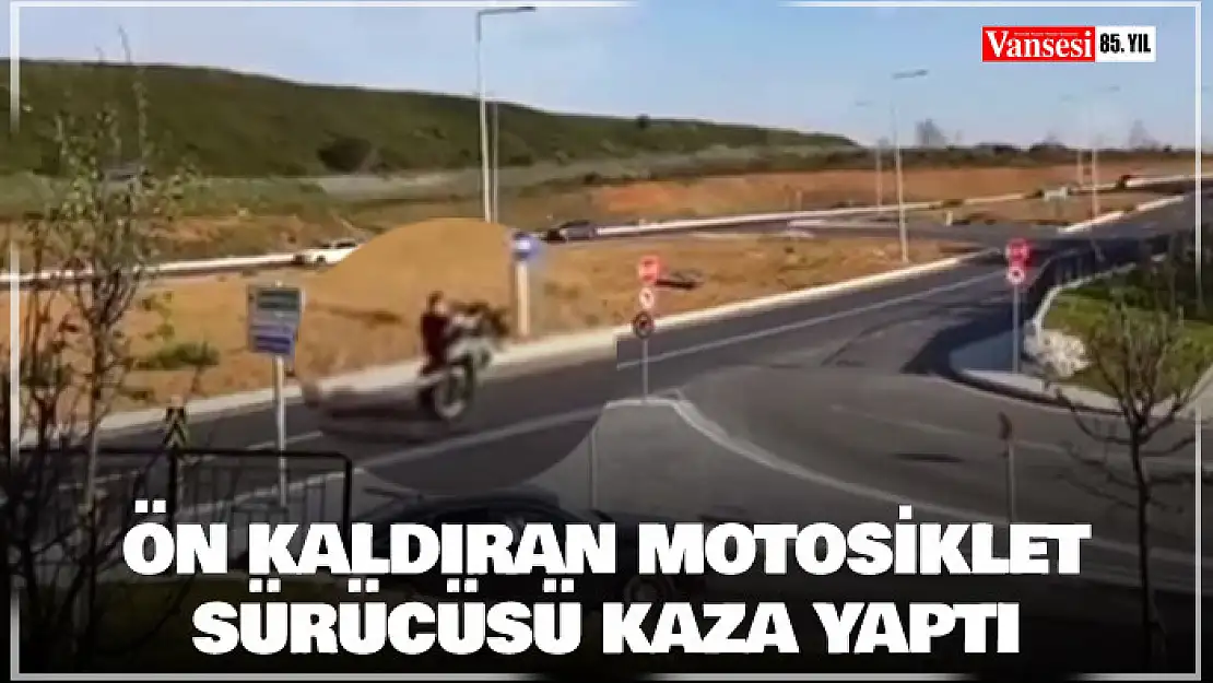 Ön kaldıran motosiklet sürücüsünün kaza anı kamerada