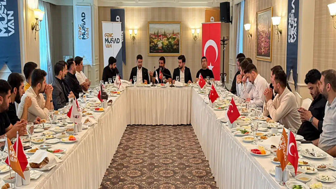 Otomotiv sektörü Van'da toplandı