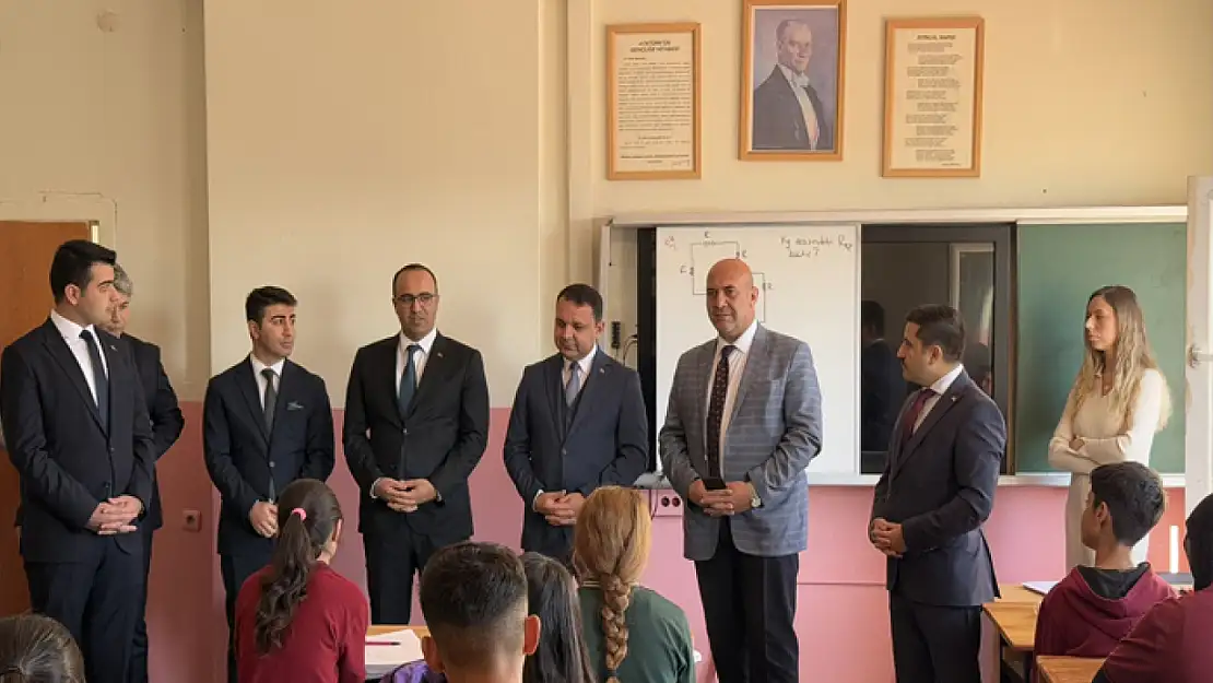 Özalp Ağabey Özbey Anadolu Lisesi'nde önemli ziyaret