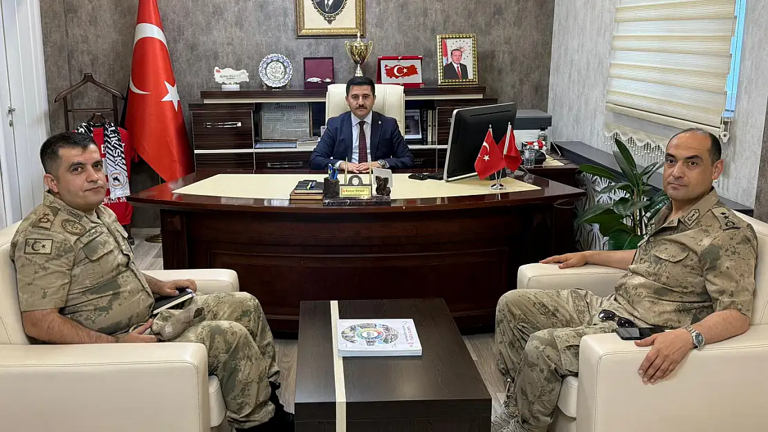 Özalp'ta Jandarma Komutanlığında görev değişimi