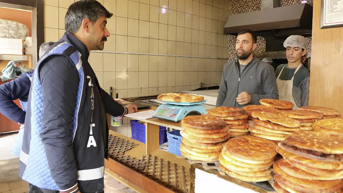 Özalp'te Ramazan denetimleri devam ediyor