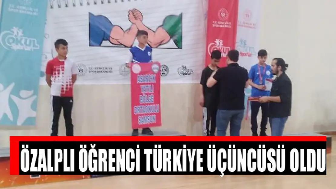 Özalplı öğrenci Türkiye üçüncüsü oldu