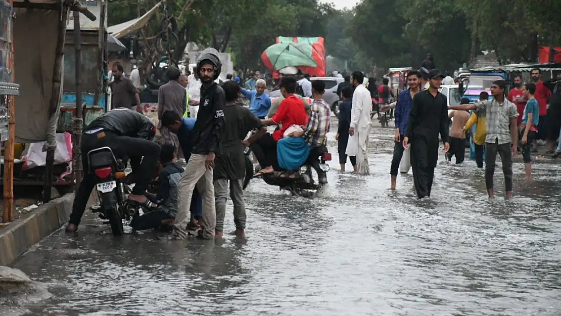 Pakistan'daki muson yağışlarında bilanço 75'e yükseldi