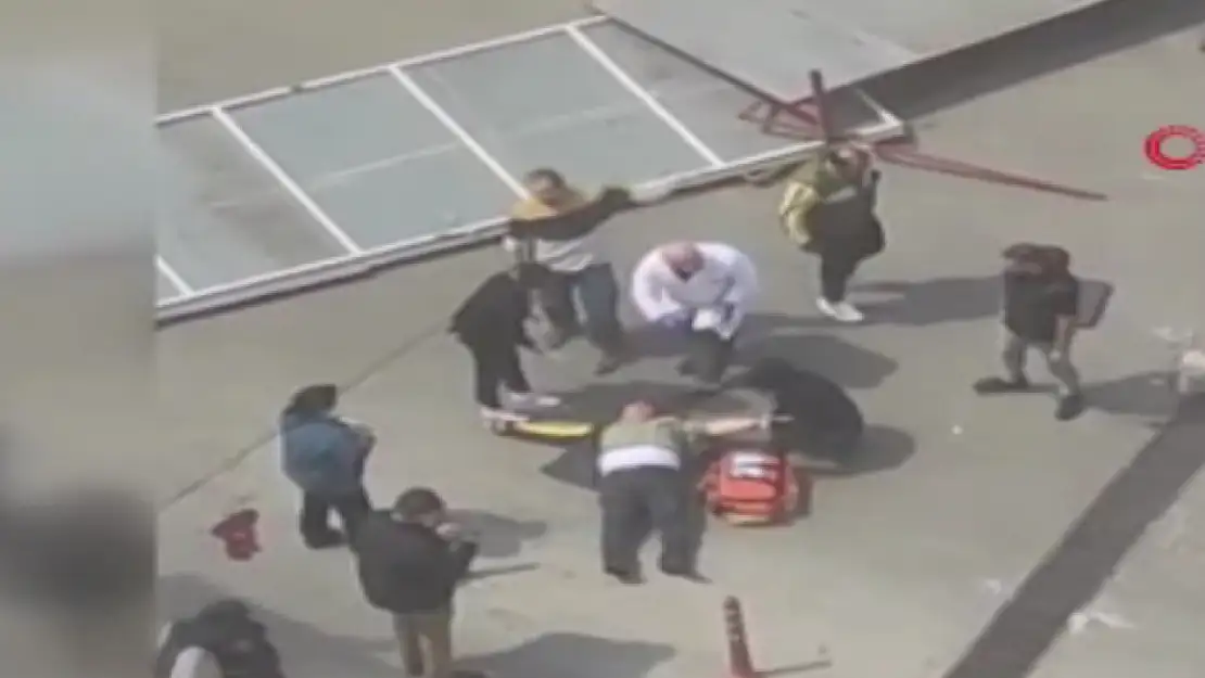 Panolar insanların üzerine düştü