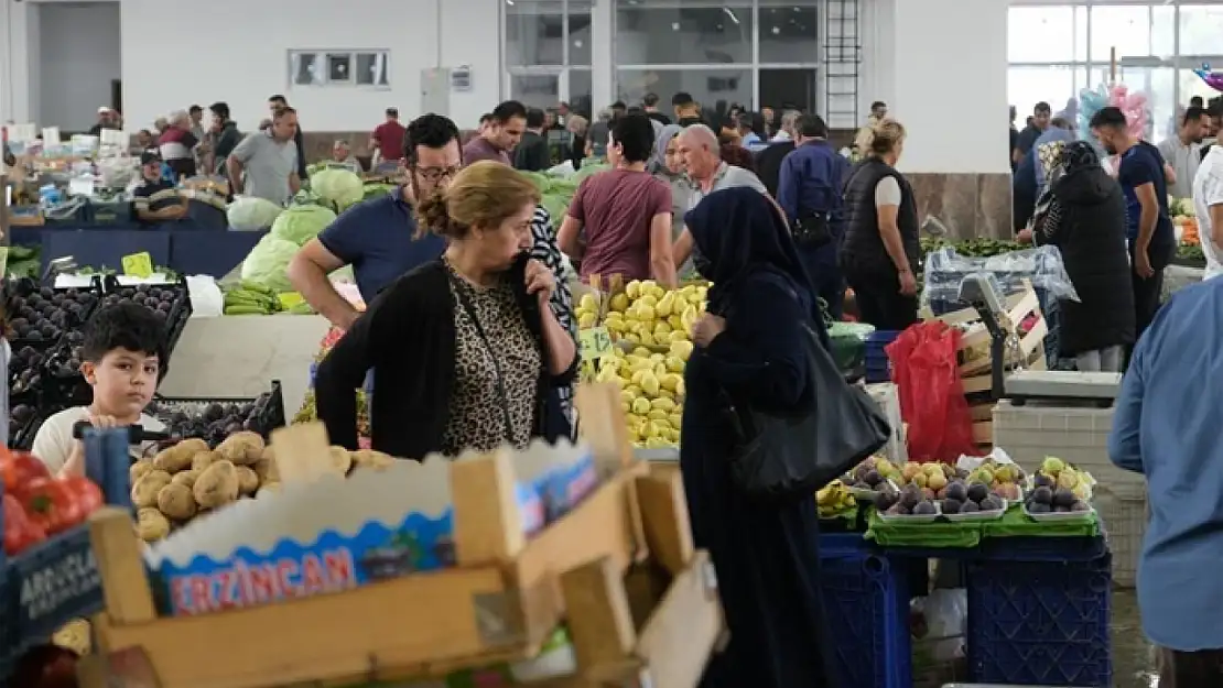 Perakende satış hacmi aylık yüzde 2 arttı