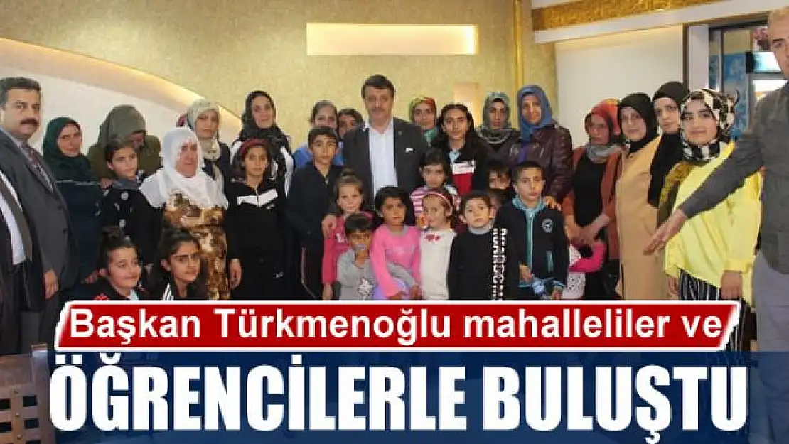 Başkan Türkmenoğlu iftarda mahallelilerle sahurda ise öğrencilerle buluştu