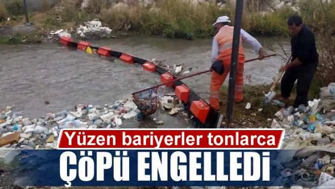 Yüzen bariyerler tonlarca çöpü engelledi 