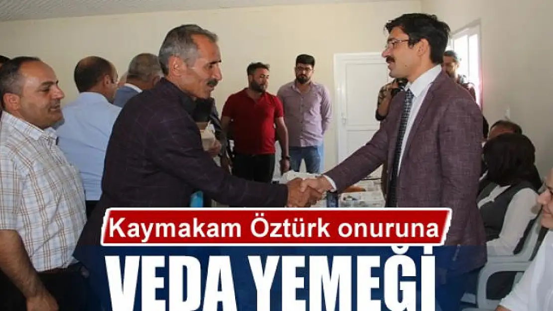 Kaymakam Öztürk onuruna veda yemeği