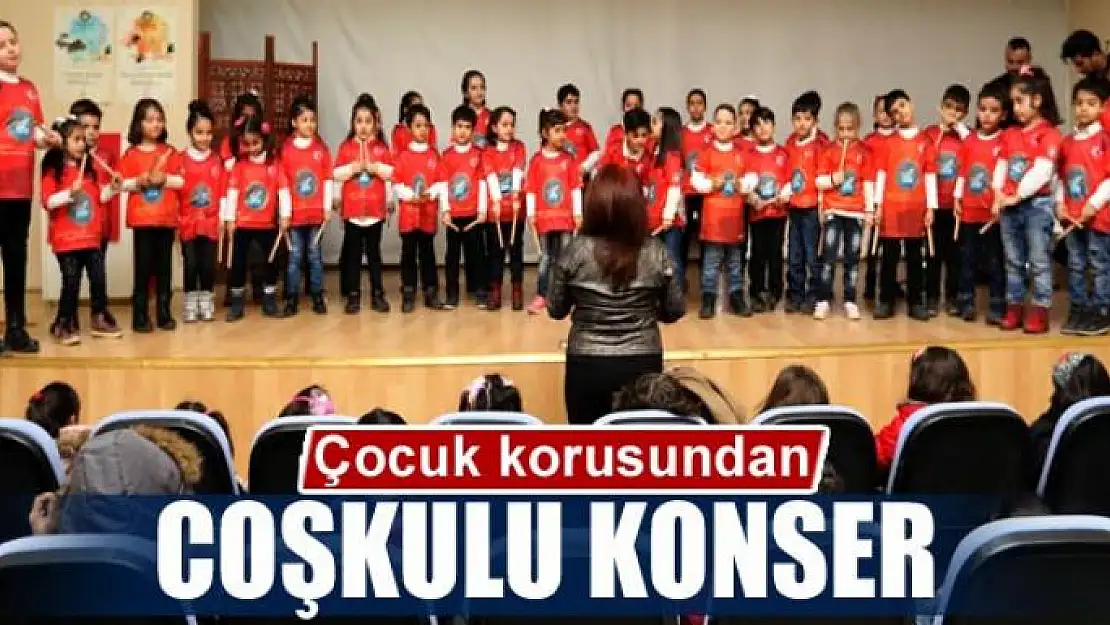 Çocuk korusundan coşkulu konser