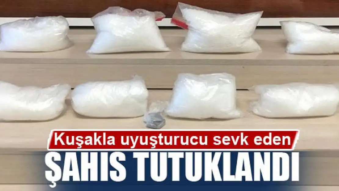 Kardeşlerinin beline sardığı kuşakla uyuşturucu sevk eden şahıs tutuklandı