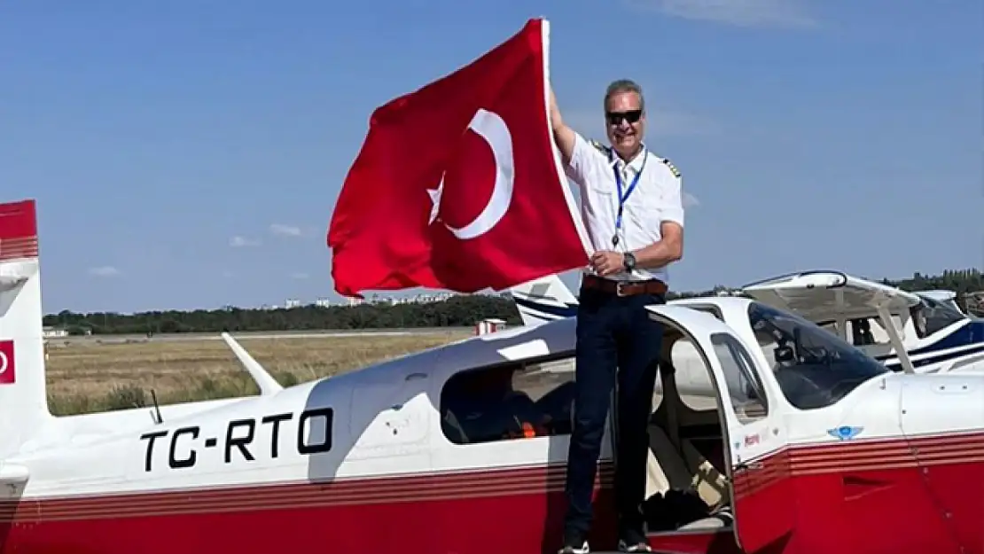 Pilotun son paylaşımı, uçağın kanadında değil, hayallerin tam ortasındayım oldu