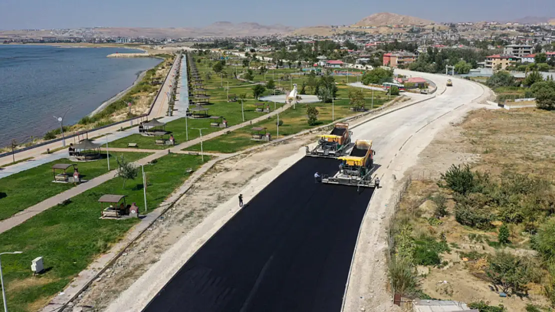 Sahil yolunda 3. etap çalışmaları devam ediyor
