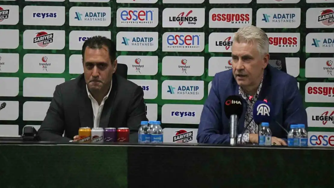 Sakaryaspor'da Serhat Sütlü için imza töreni düzenlendi