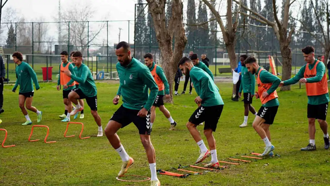 Sakaryaspor, Manisa FK mesaisinde