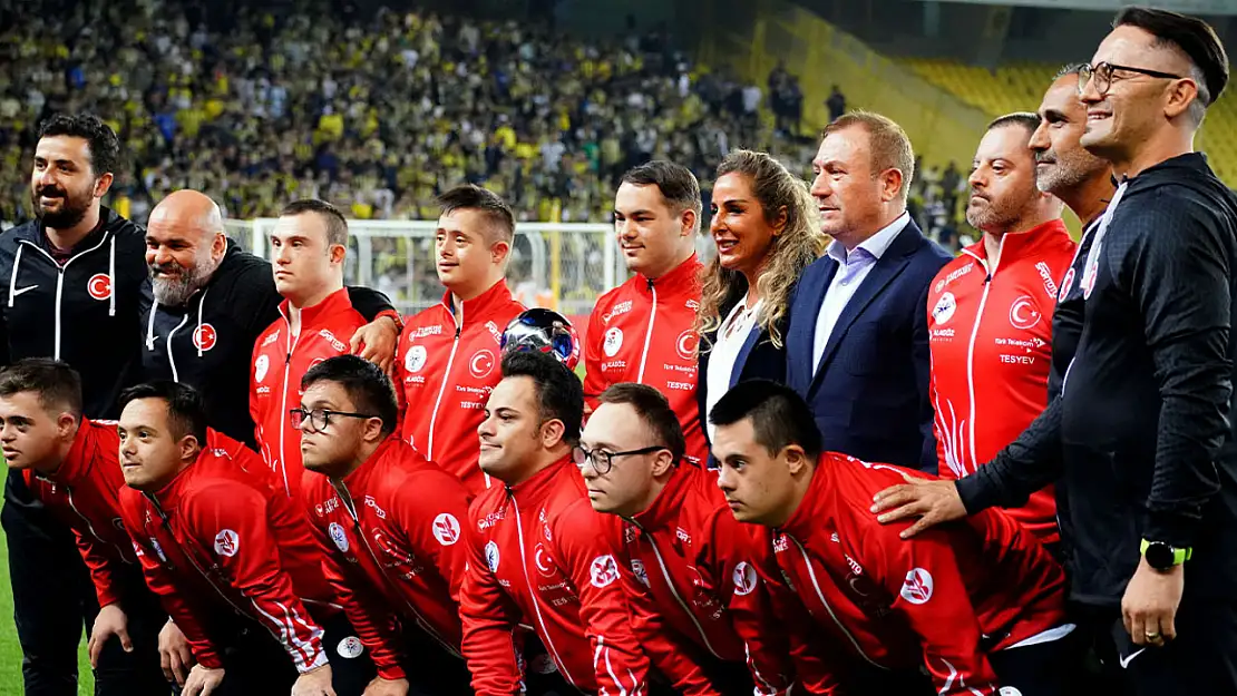 Şampiyon Down Sendromlu Özel Futsal Milli Takımı Kadıköy'de