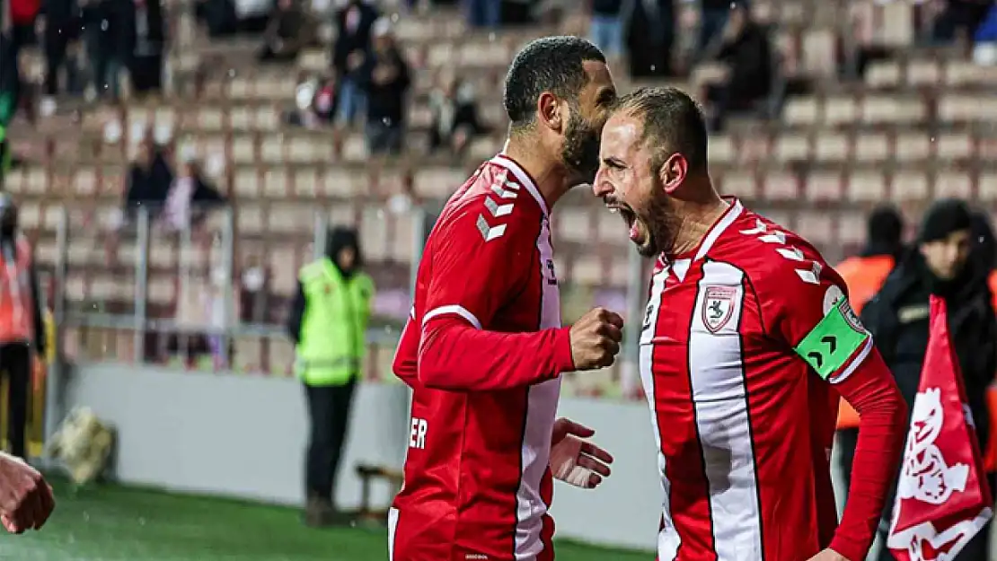 Samsunspor, 3 futbolcuyla sözleşme uzattı