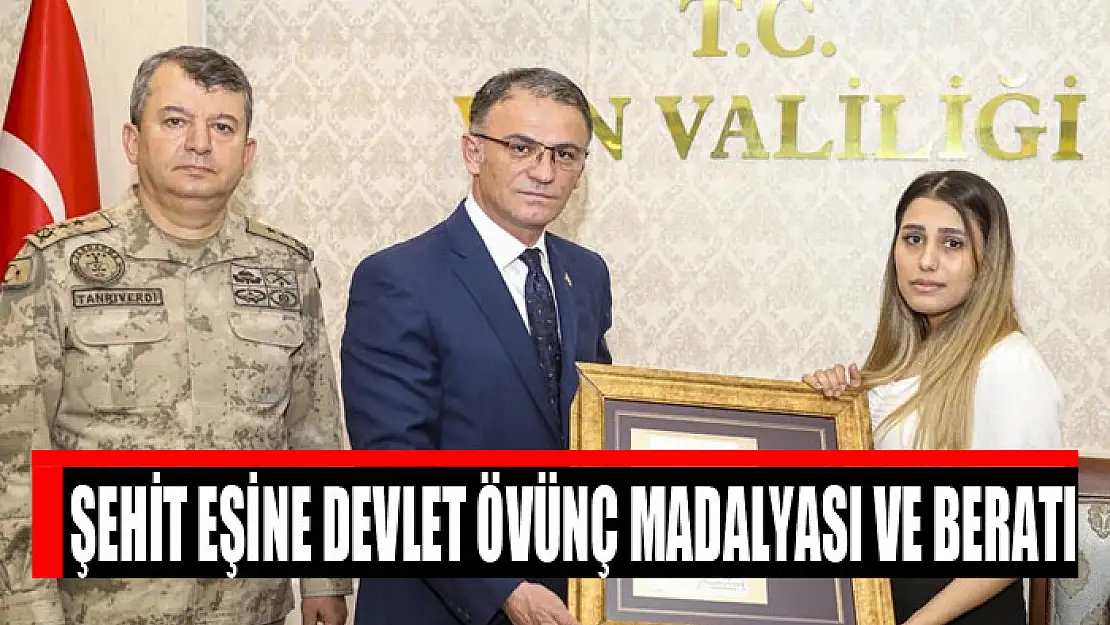 Şehit Eşine Devlet Övünç Madalyası ve Beratı