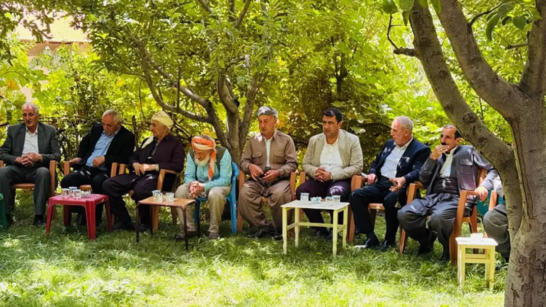 Şemdinli'de iki aile arasındaki husumet barışla sonuçlandı
