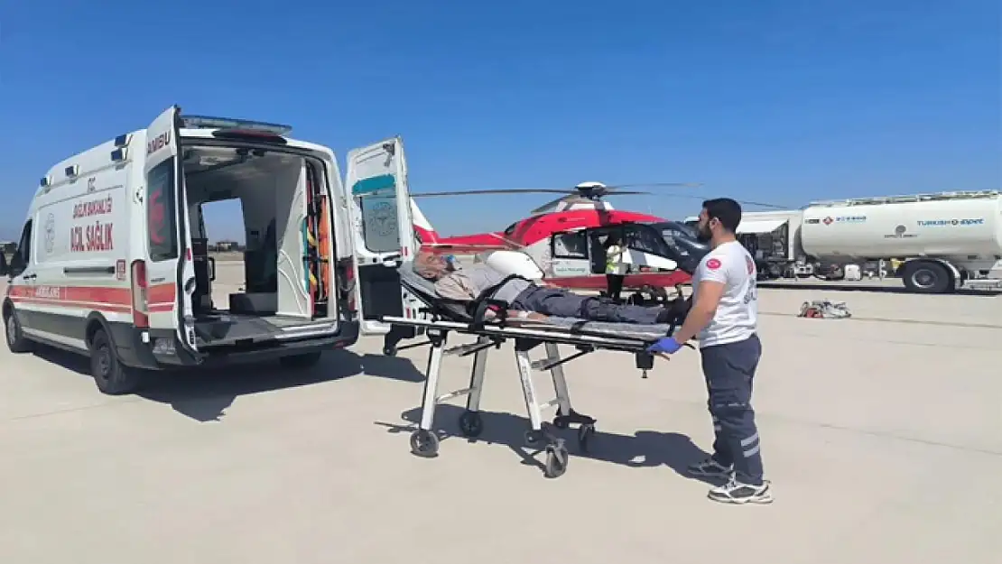 Serebrovasküler hastası, ambulans helikopterle Van'a getirildi
