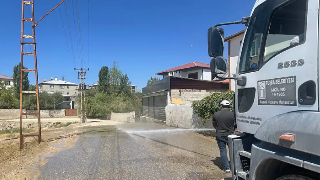 Seyrantepe Mahallesi'nde temizlik çalışması
