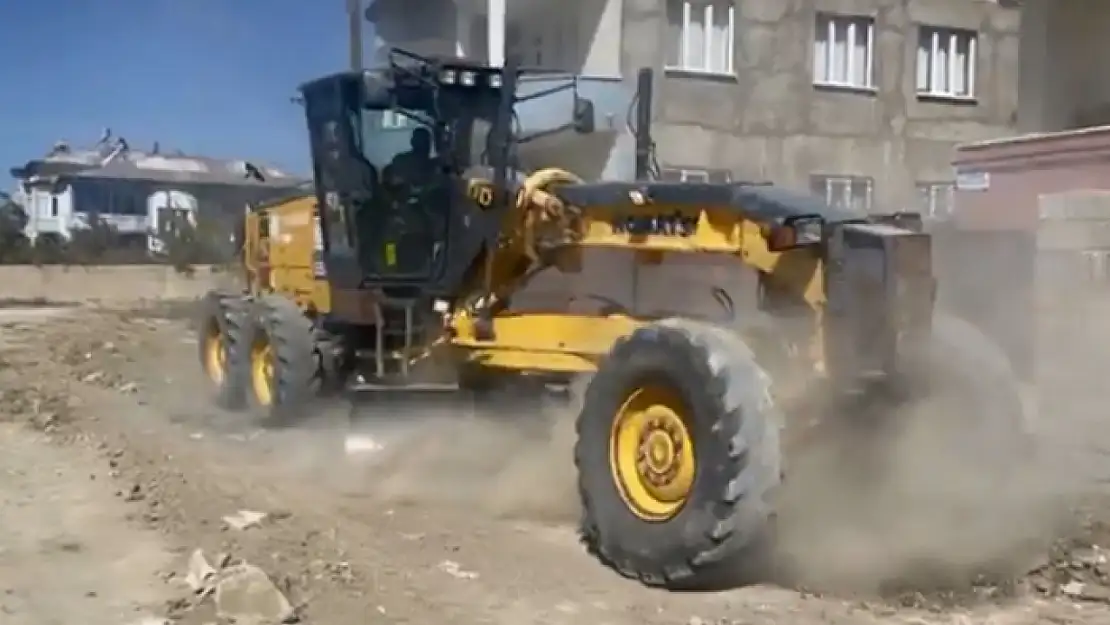 Seyrantepe Mahallesi'nde yeni yol açma çalışması