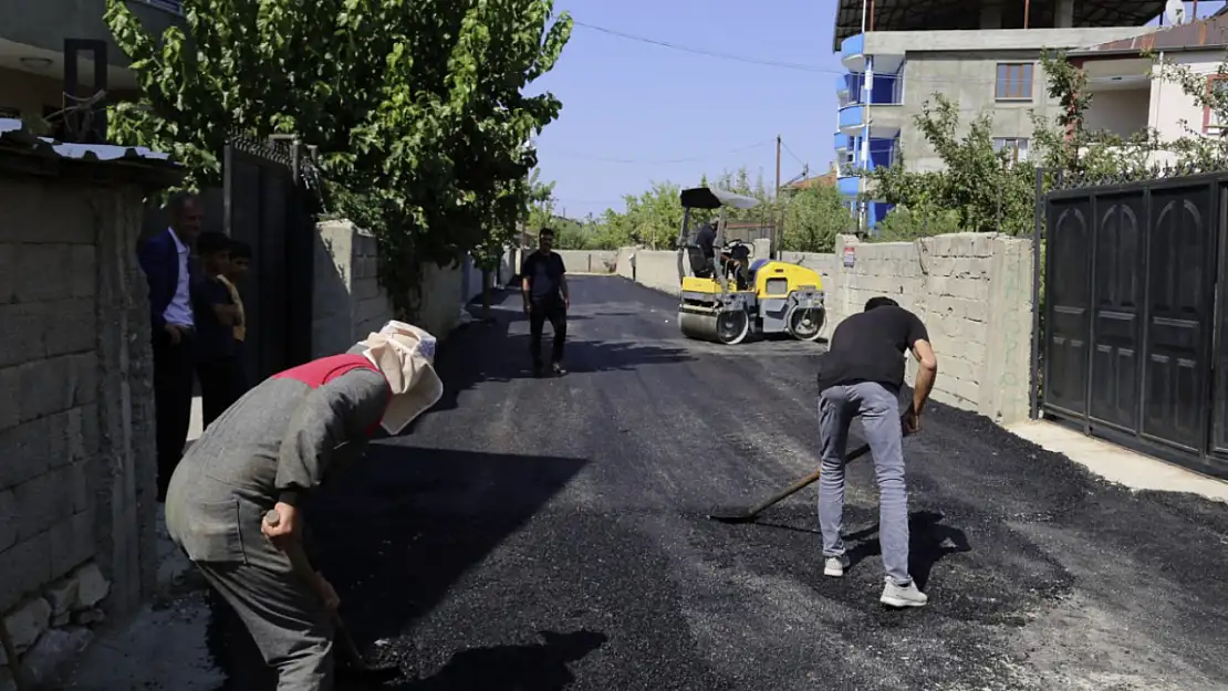 Seyrantepe mahallesinde asfalt çalışması