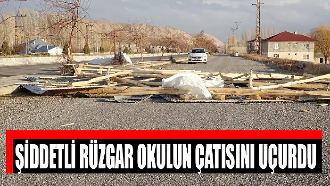 ŞİDDETLİ RÜZGAR OKULUN ÇATISINI UÇURDU