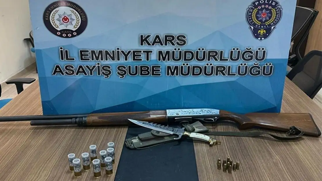 Silah, tüfek ve mühimmat ele geçirildi