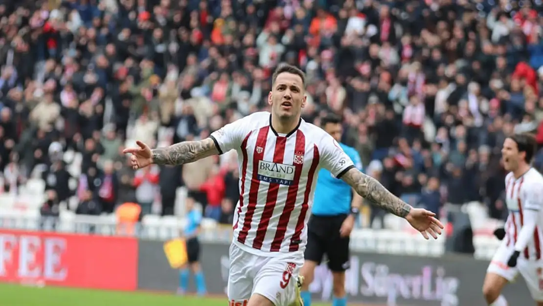 Sivasspor Rey Manaj'a teşekkür etti