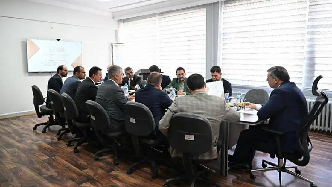 Sokak hayvanları sorunları masaya yatırıldı
