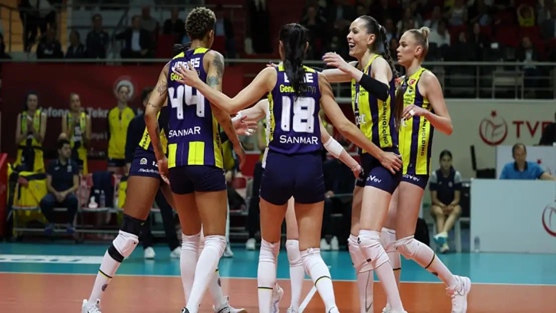 Sultanlar Ligi'nde Fenerbahçe finalde