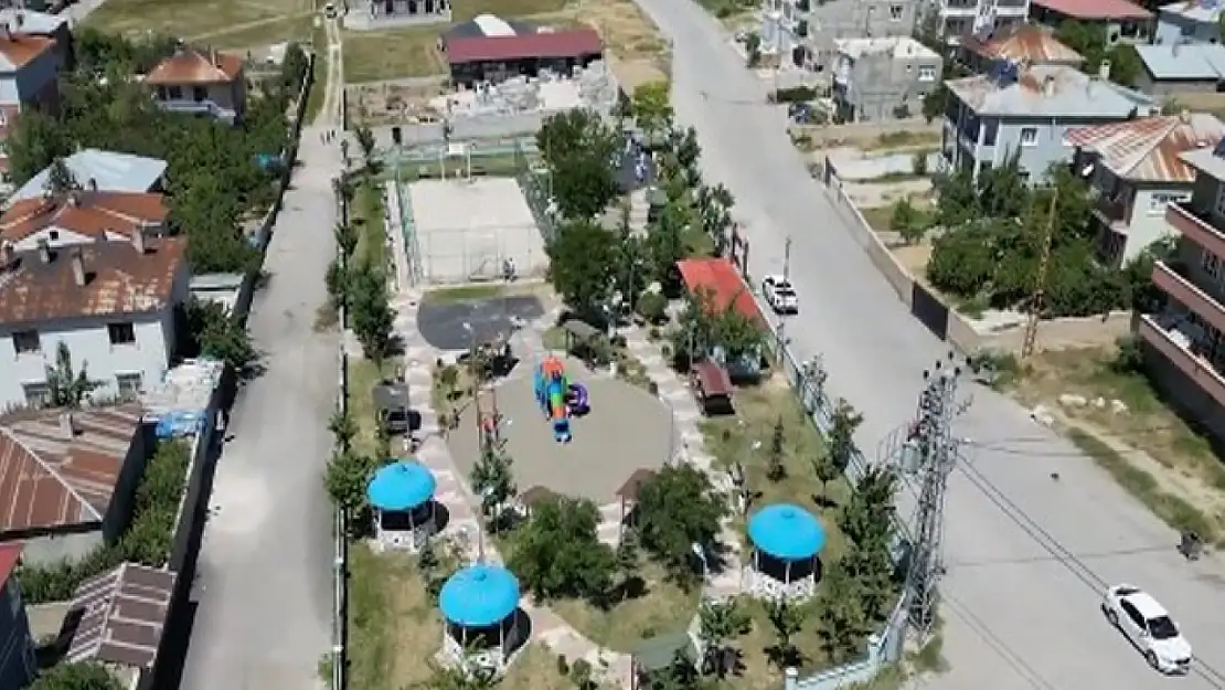 Tahrip edilen Altıntepe Mahalle parkı yenilendi