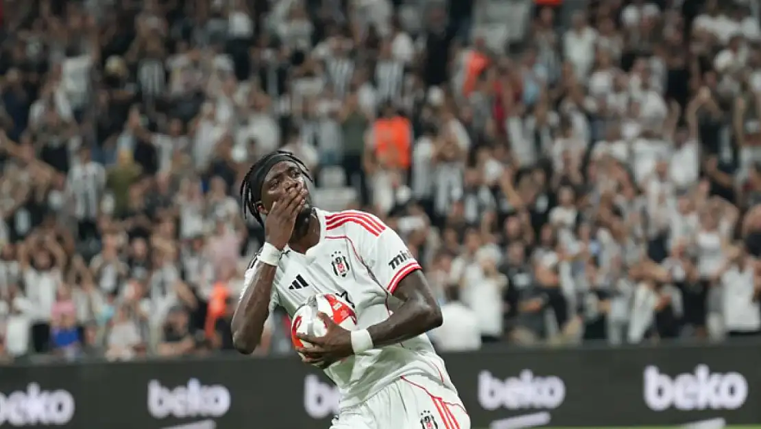 Tammy Abraham ilk resmi maçında golünü attı