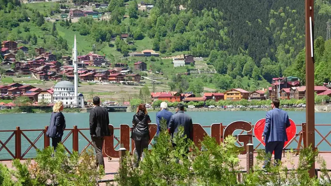 TBMM heyeti, turizm merkezi Uzungöl'de incelemelerde bulundu