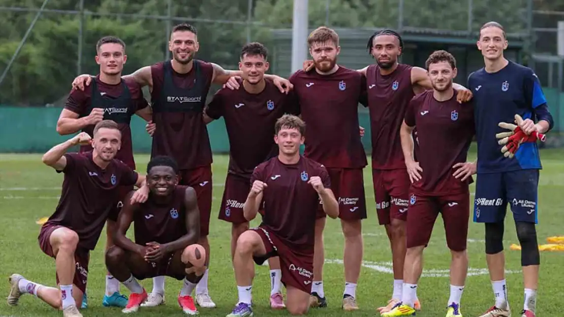 Trabzonspor'un yeni transferi Ernest Muçi ilk antrenmanına çıktı