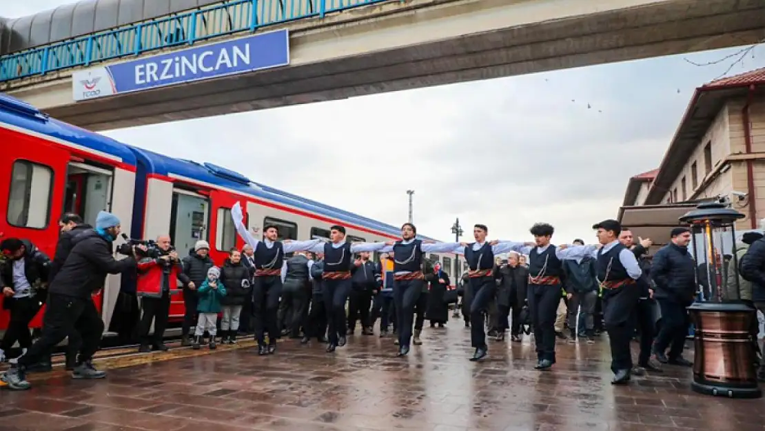 Turistik Doğu Ekspresi'ne sıcak karşılama