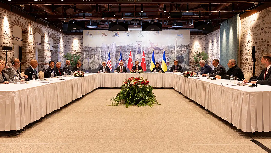 Türkiye -ABD-Ukrayna heyetleri arasındaki görüşme başladı