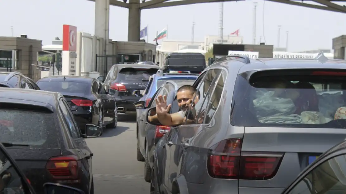 Türkiye'ye gelen gurbetçi sayısında yeni rekor