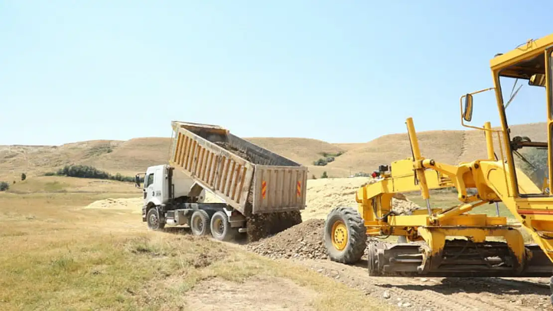 Tuşba Belediyesi'nden Arısu Mahallesi'nde çalışma