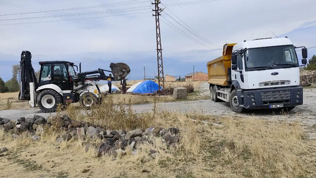 Tuşba Belediyesi'nden çevre temizliği