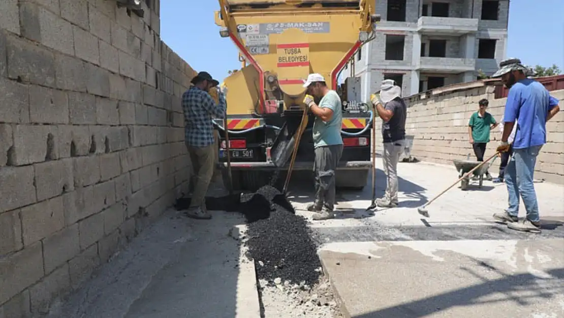 Tuşba Belediyesi yollarda oluşan hasarları onarıyor