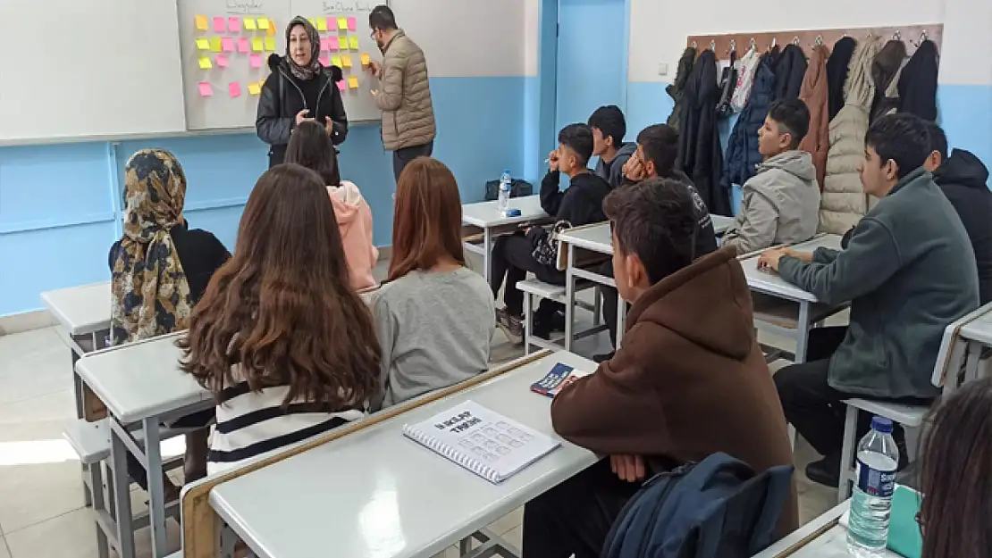 Tuşba'da travmatik durumlardaki kayıplara yönelik bilgilendirme