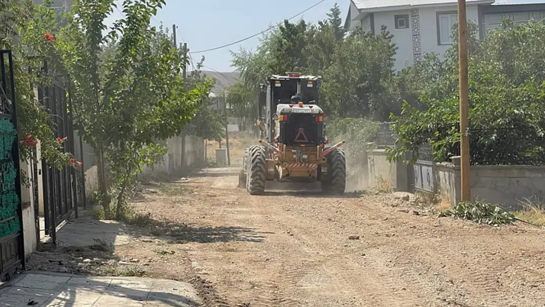 Tuşba'da yol çalışmaları sürüyor