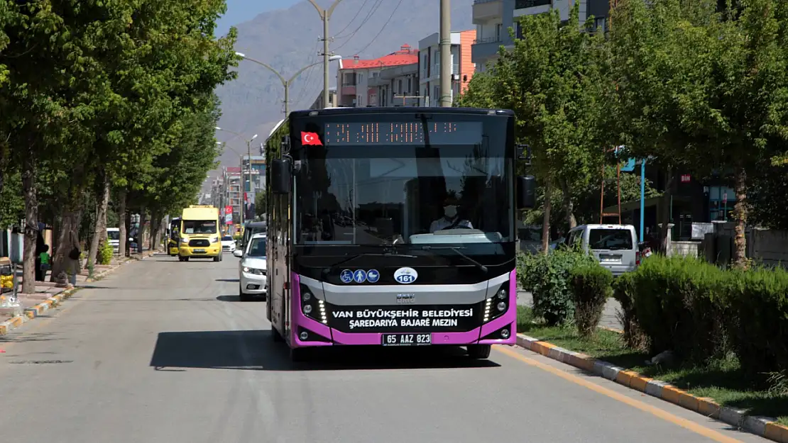 Ulaşım zammı mor otobüslere yönlendirdi